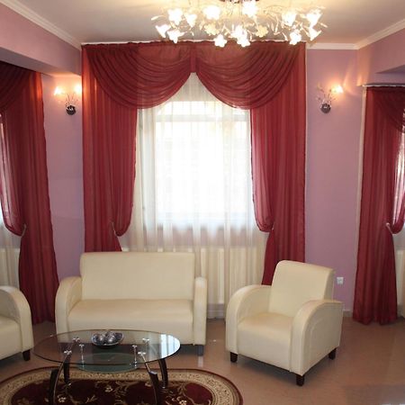 Family Hotel Maraya Arbanassi Exterior foto