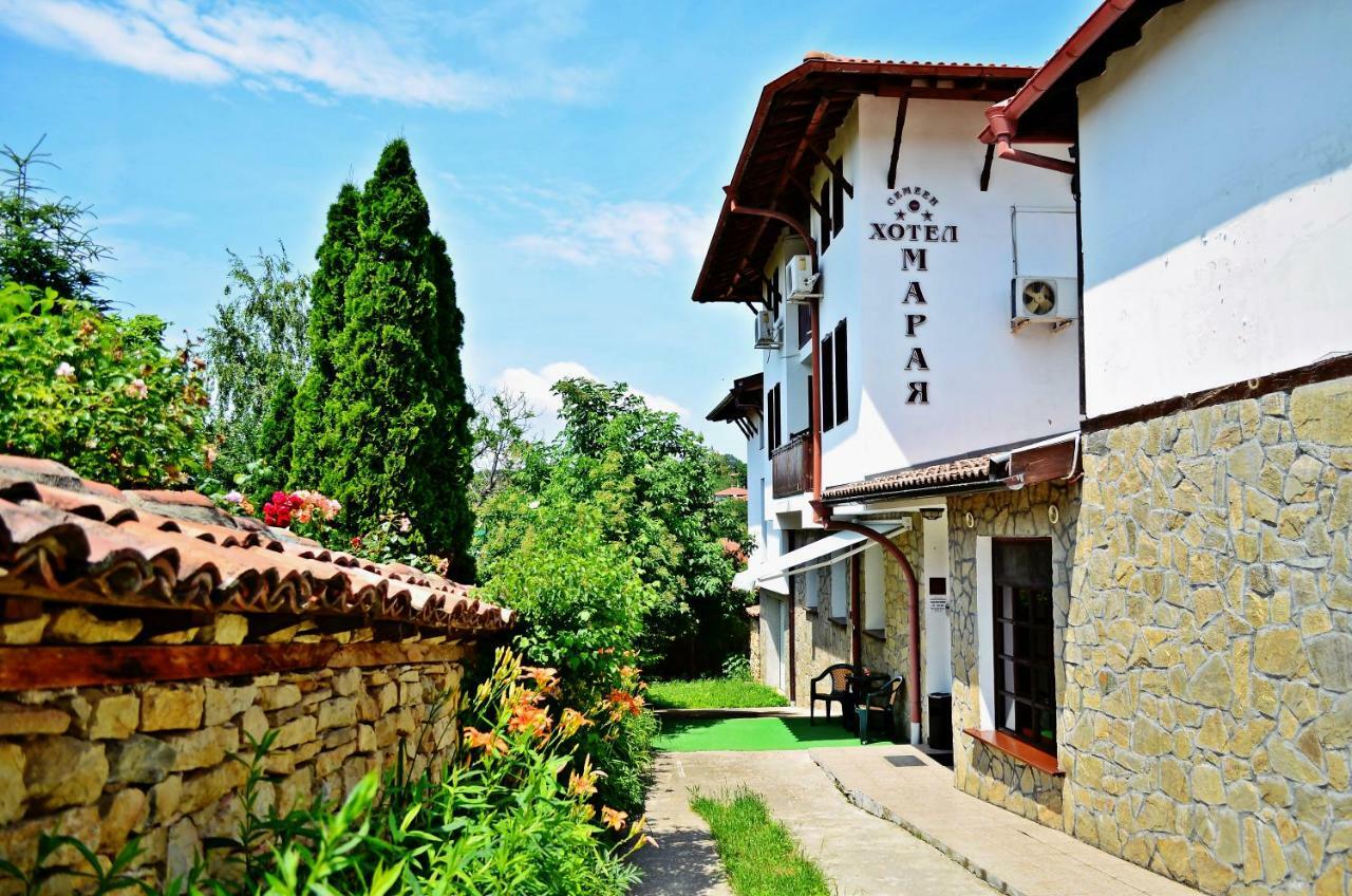 Family Hotel Maraya Arbanassi Exterior foto