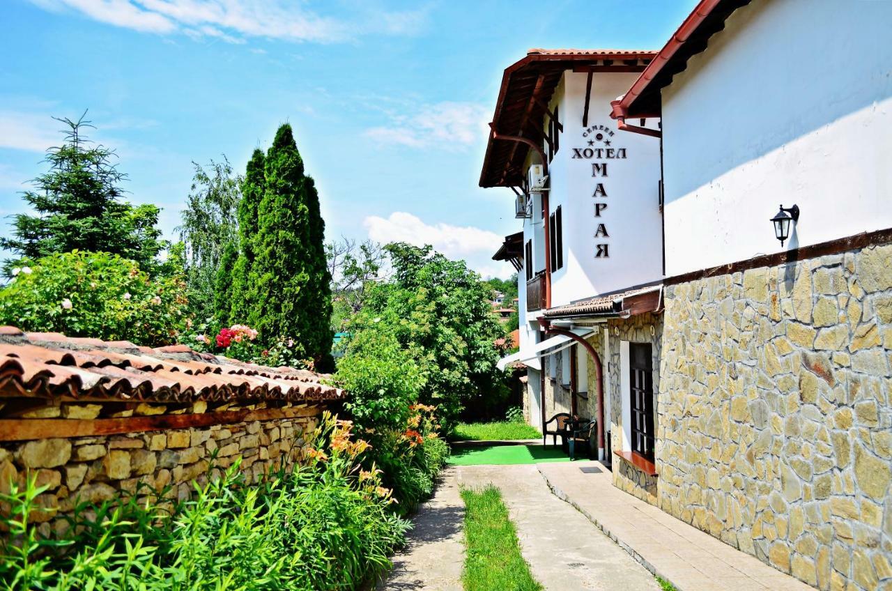 Family Hotel Maraya Arbanassi Exterior foto